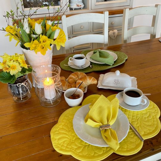 Tischsets Frühling gelb und grün Leinen Boutis