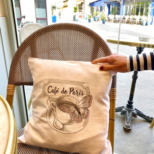 kissenbzuege-leinen-paris-kaffee